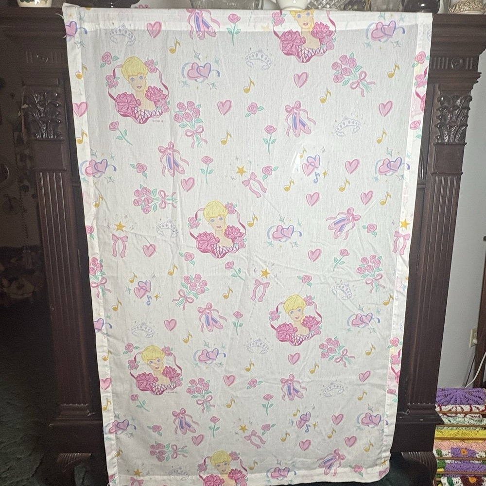 Barbie Twin Size Flat Sheet Skirt Curtain Panels Pillowcase VTG 1995 - Picture 13 of 16